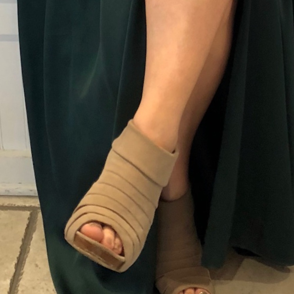 Tan suede high heels - Picture 5 of 5